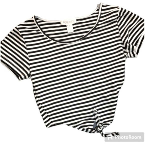 FOREVER 21 Black White Stripe Crop Top with Tie, Med - Picture 1 of 5